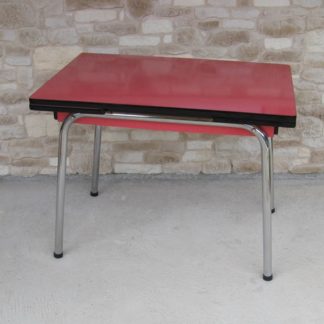 table formica rouge
